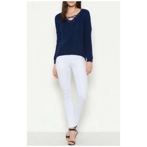 ❄️NAVY LACE UP SWEATER